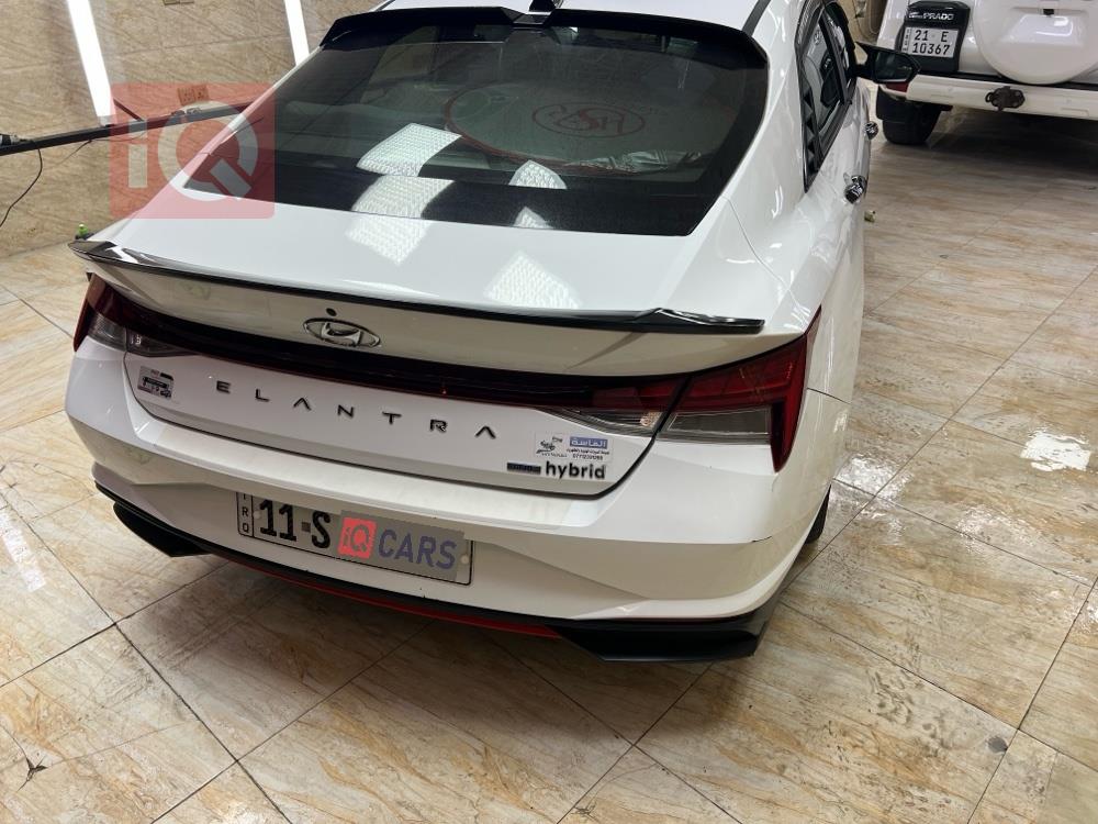 هیوندای ئەلەنترا